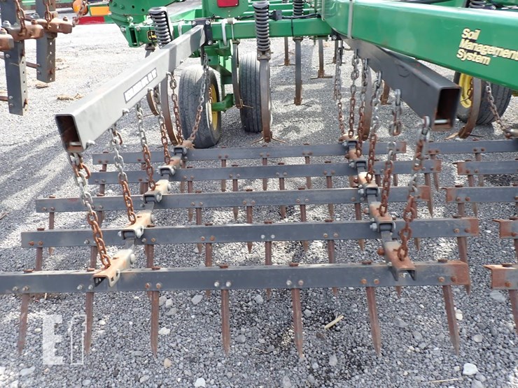 john-deere-2210l-image-12