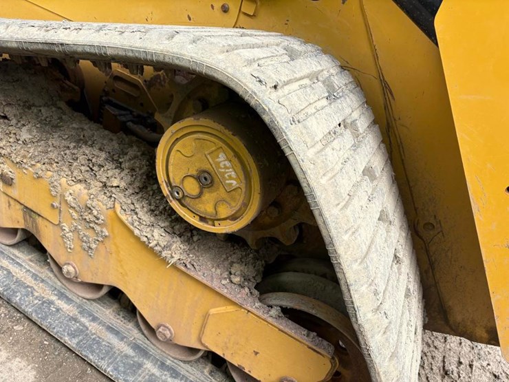 2021-caterpillar-259d3-image-33