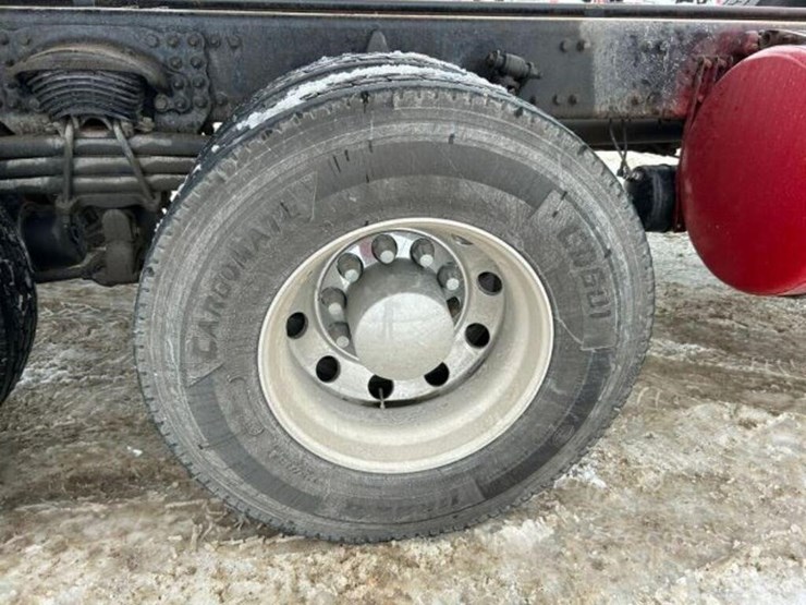 2017-western-star-4700-image-76