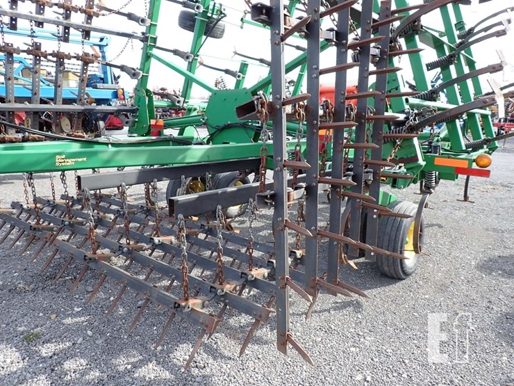 john-deere-2210l-image-9