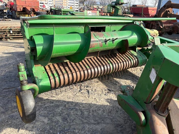 john-deere-2950-image-6