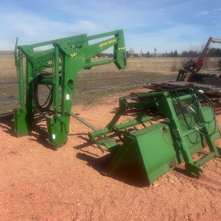 JOHN DEERE 541