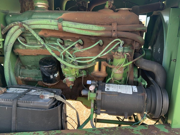 john-deere-2320-image-13