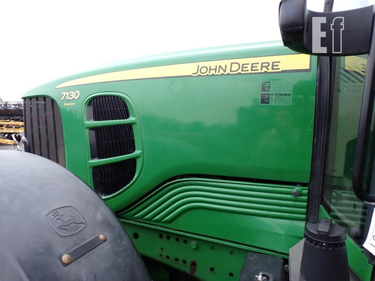 john-deere-7130-premium-image-16