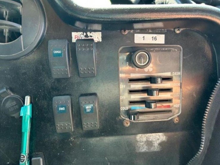 2007-ford-l-image-15