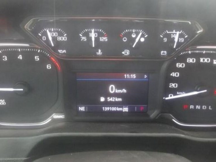 2022-gmc-2500hd-image-11