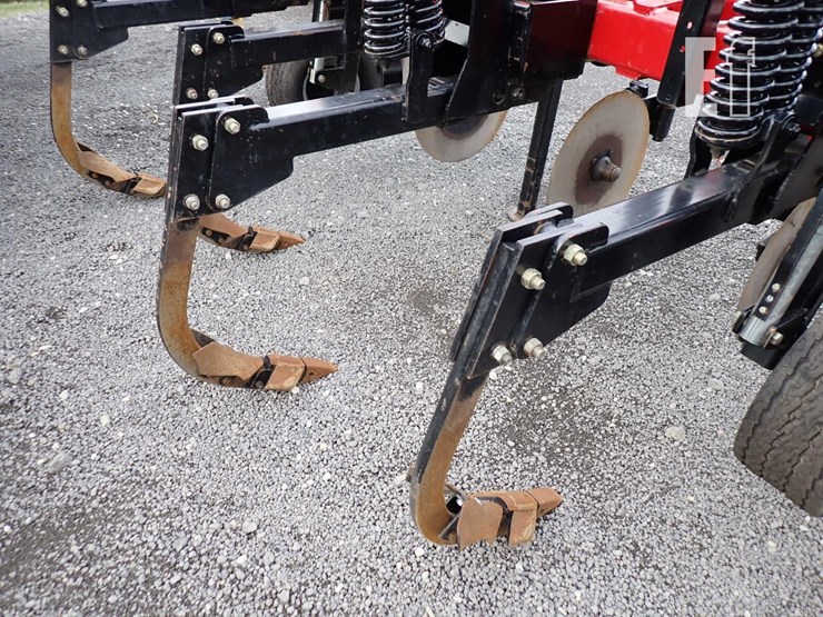 case-ih-2500-image-5