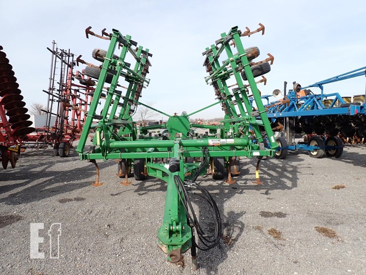 john-deere-2210l-image-2