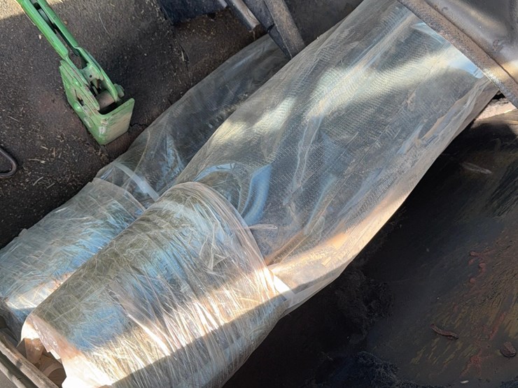 john-deere-2320-image-28