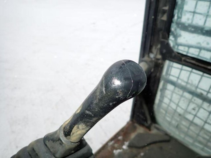 2017-caterpillar-320fl-image-17