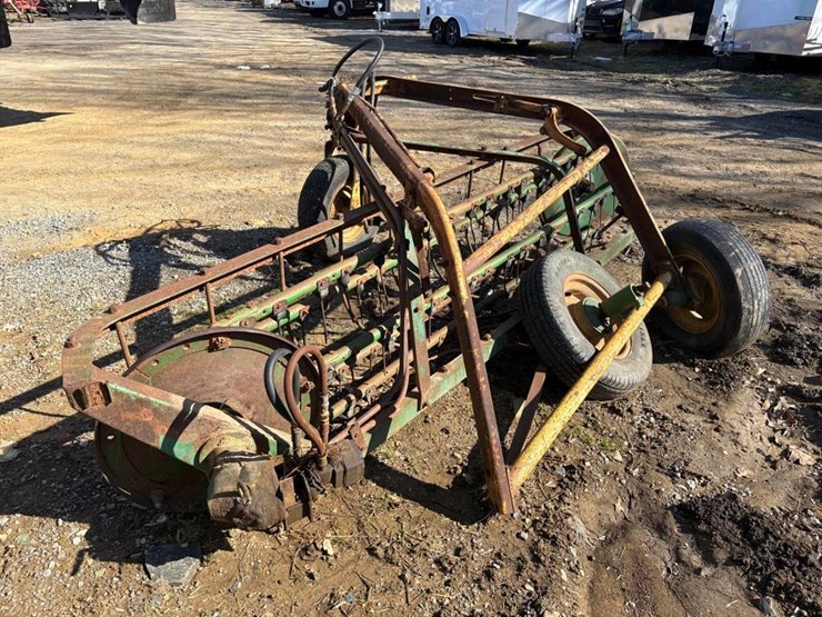 john-deere-640-image-1