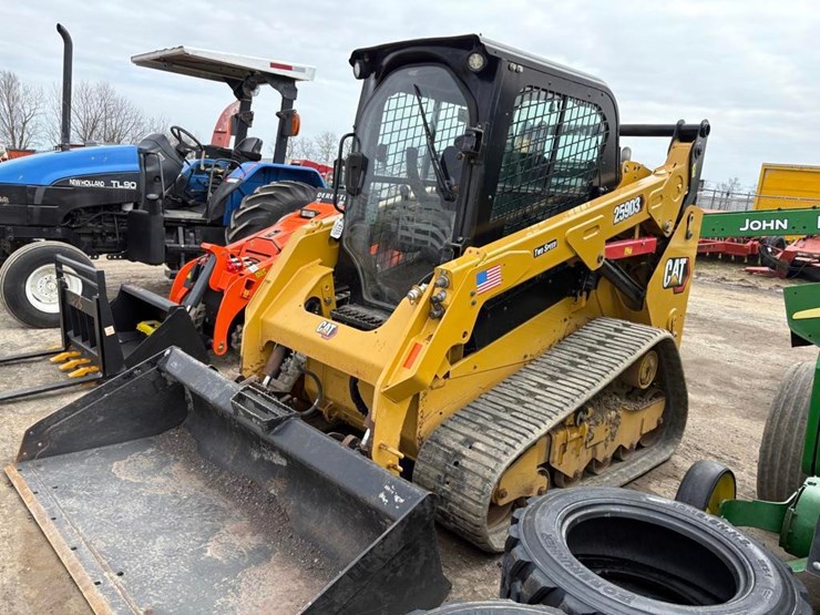 2021-caterpillar-259d3-image-24