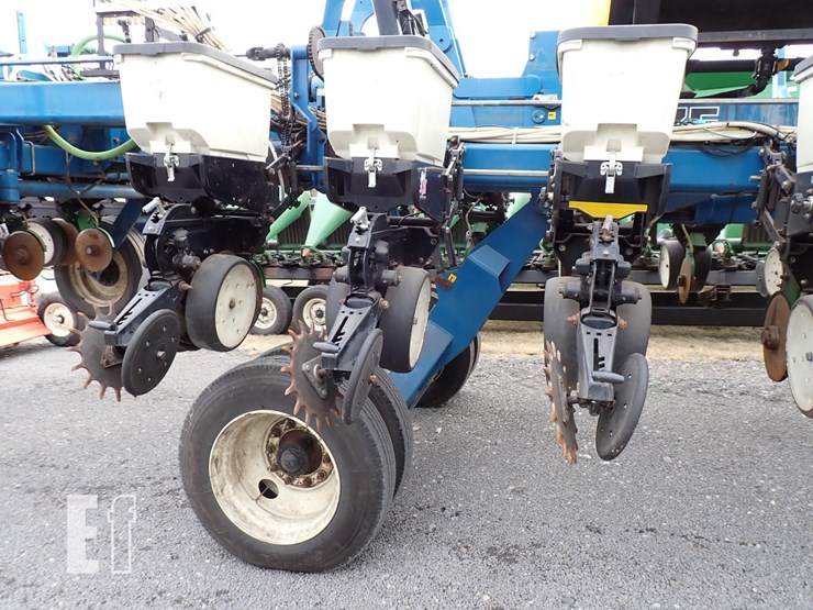 kinze-3800-image-9