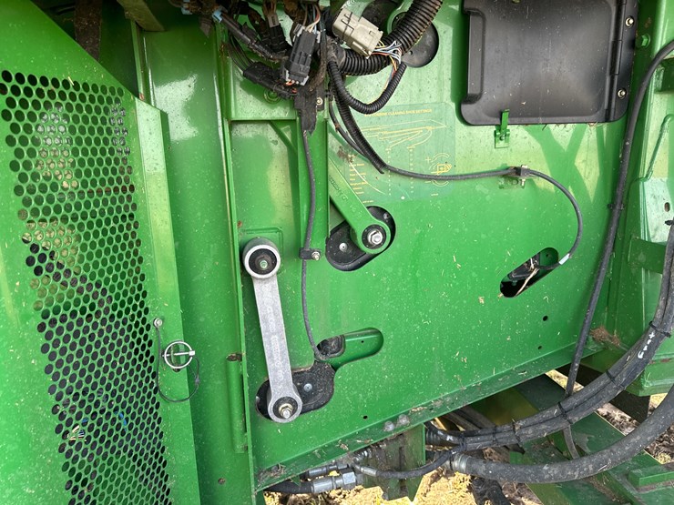 2008-john-deere-9670-sts-image-13