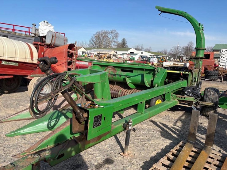 john-deere-2950-image-1