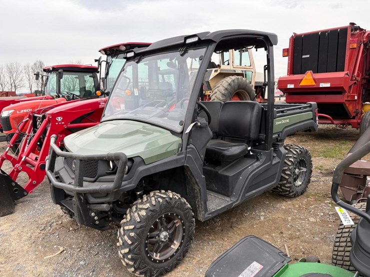 john-deere-gator-image-2