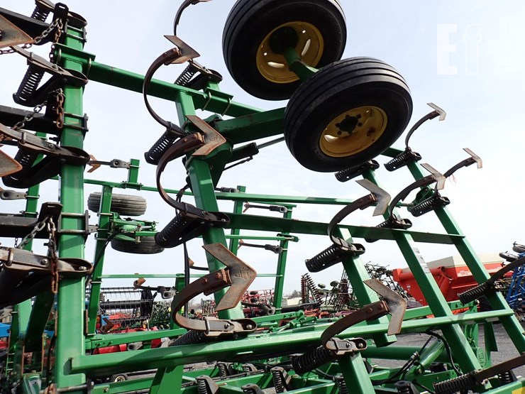 john-deere-2210l-image-18