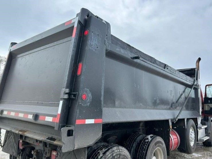 2017-western-star-4700-image-46