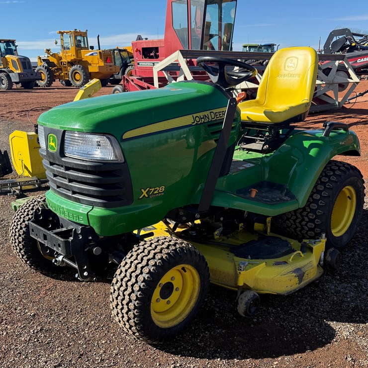 JOHN DEERE X728