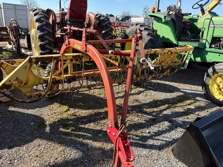 new-holland-256-image-1