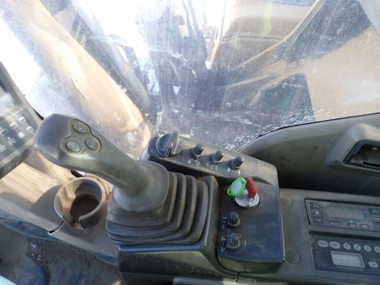 2012-deere-350d-lc-image-16