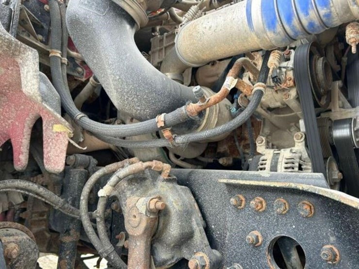 2017-western-star-4700-image-39