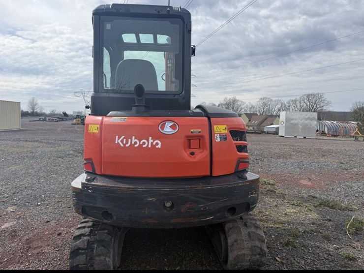 2024-kubota-kx040-4-image-3