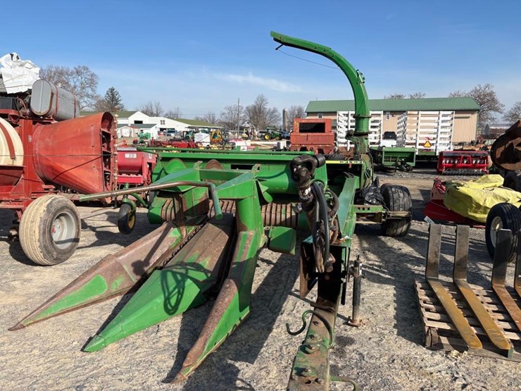 john-deere-2950-image-3