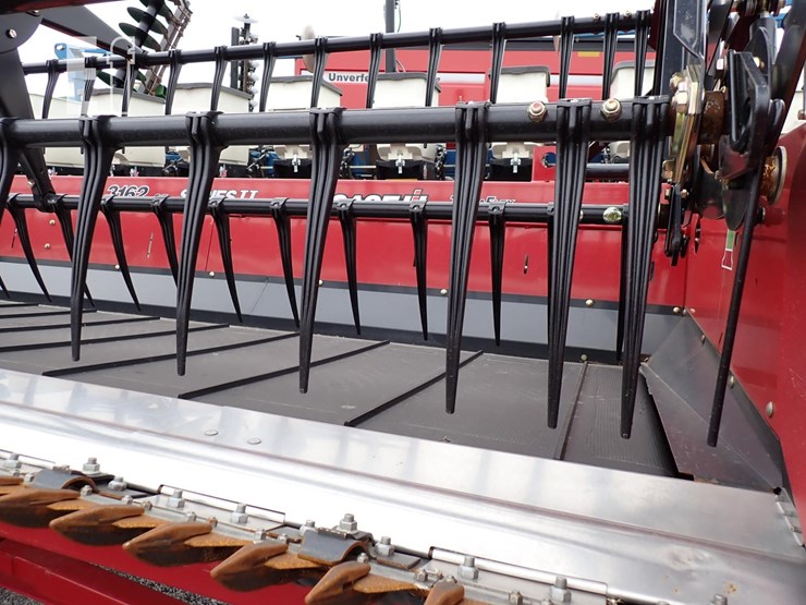 2020-case-ih-3162-image-3