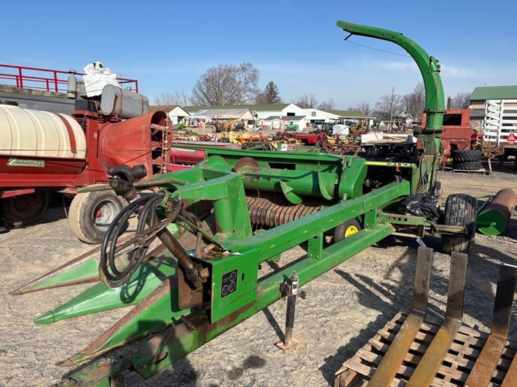 john-deere-2950-image-2