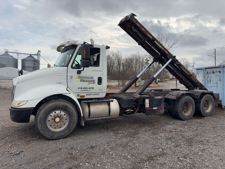 2006-international-8600-image-25