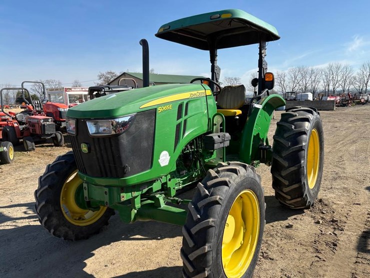 john-deere-5065e-image-4