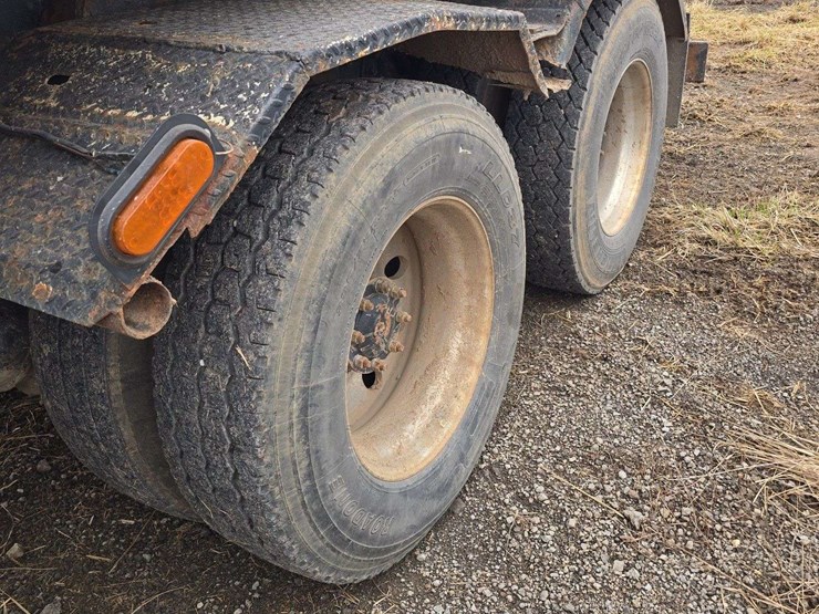 2006-international-8600-image-14