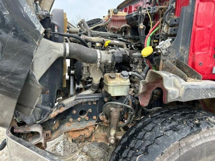 2017-western-star-4700-image-27