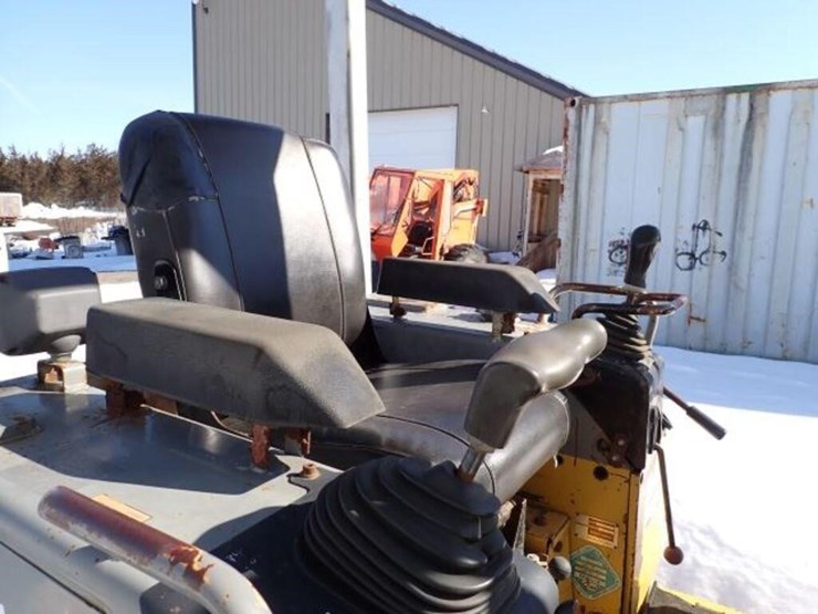 1998-komatsu-d21a-image-25