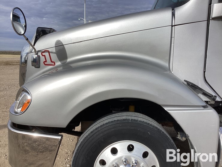 2007-freightliner-columbia-120-image-13