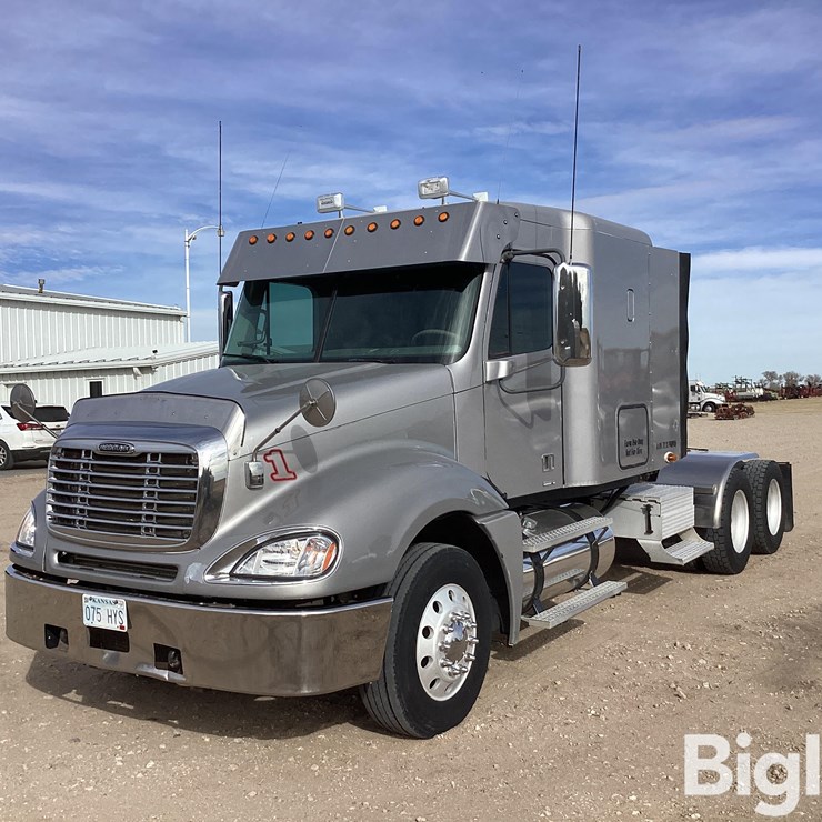 2007 FREIGHTLINER COLUMBIA 120