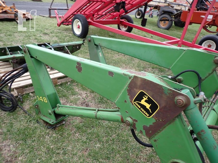 john-deere-148-image-4