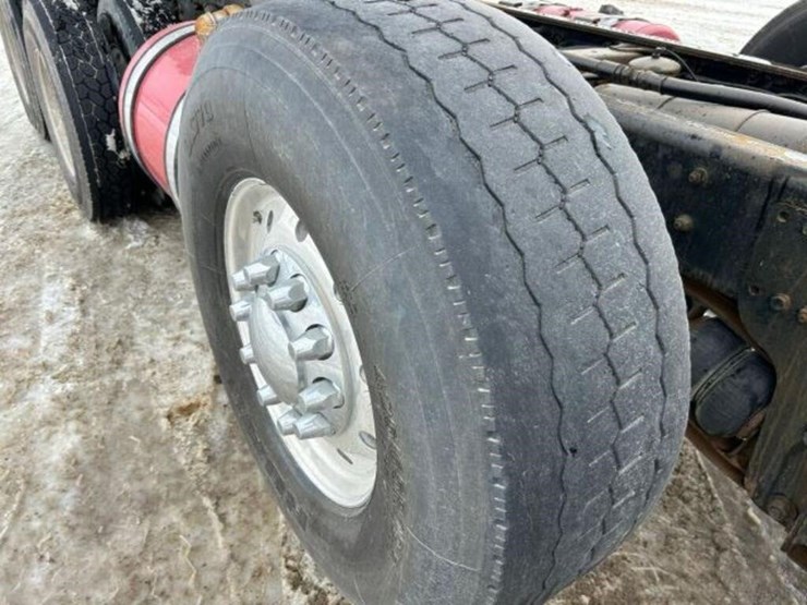 2017-western-star-4700-image-89