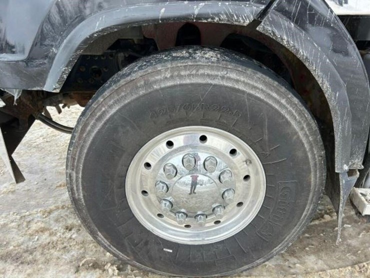 2017-western-star-4700-image-94