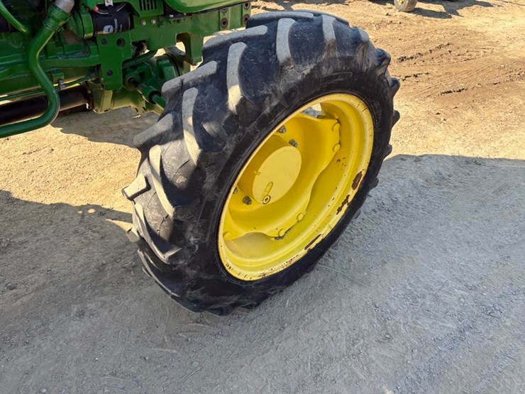 john-deere-5065e-image-10