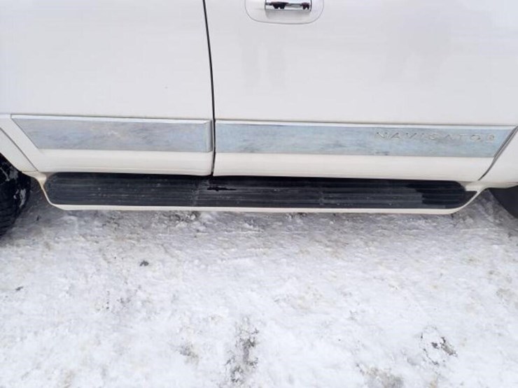 2009-lincoln-navigator-image-71