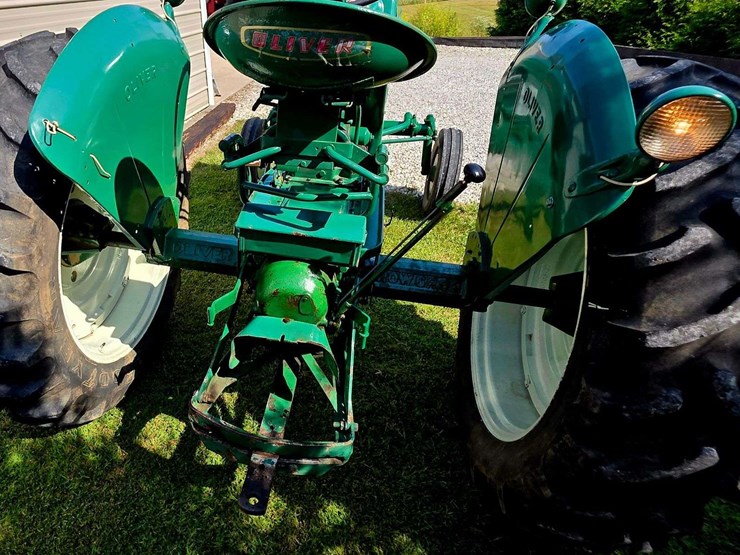 1958-oliver-770-image-12