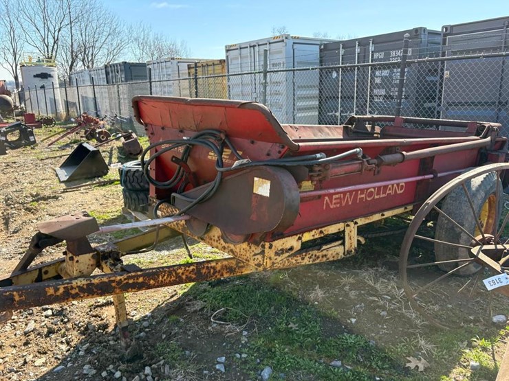 new-holland-327-image-1