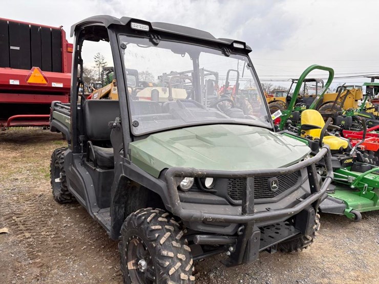 john-deere-gator-image-5