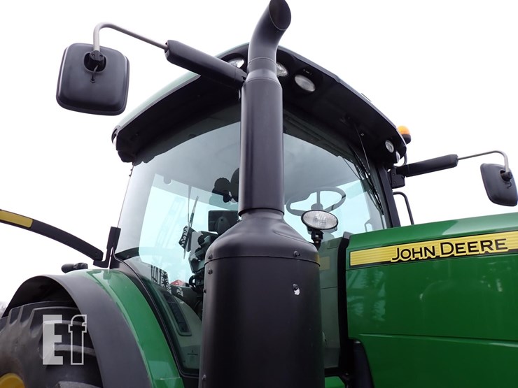 john-deere-8260r-image-6