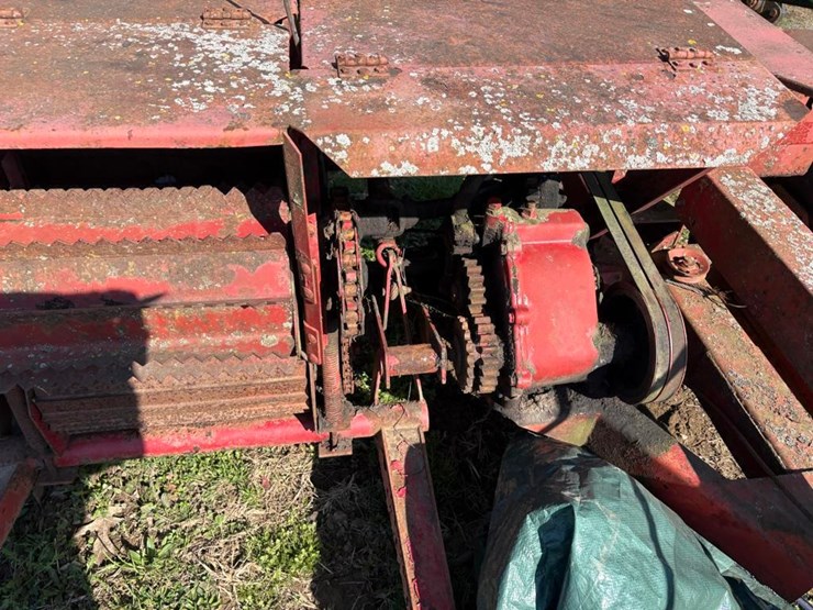 new-holland-717-image-3