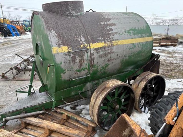 cedar-hill-manure-spreader-image-2