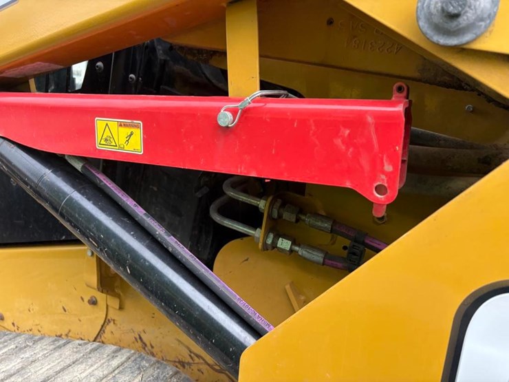 2021-caterpillar-259d3-image-34