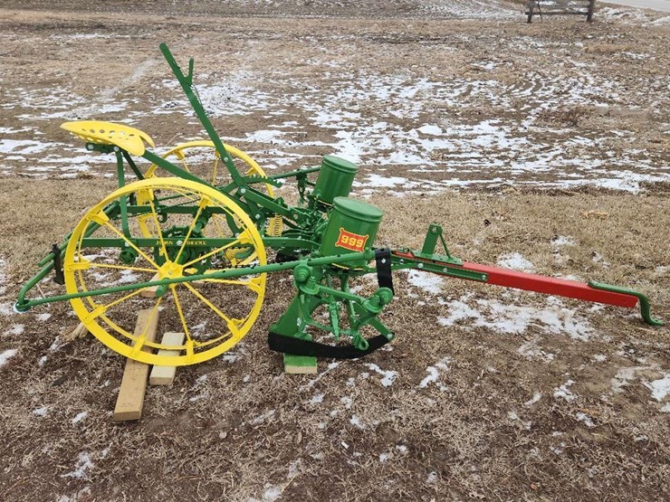 john-deere-999-image-1